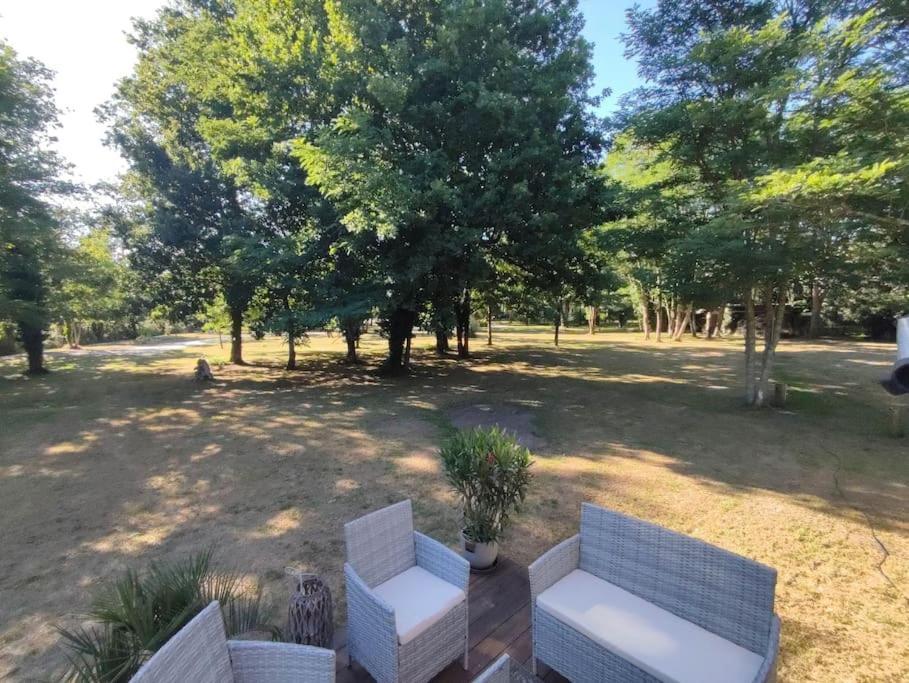Tiny House Chez Caroline Villa Gaillan-en-Medoc Exterior photo